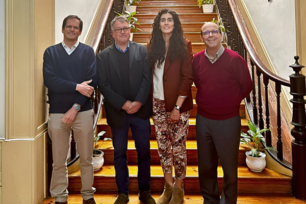 Patrick Tomlinson visita Lar Nossa Senhora do Livramento